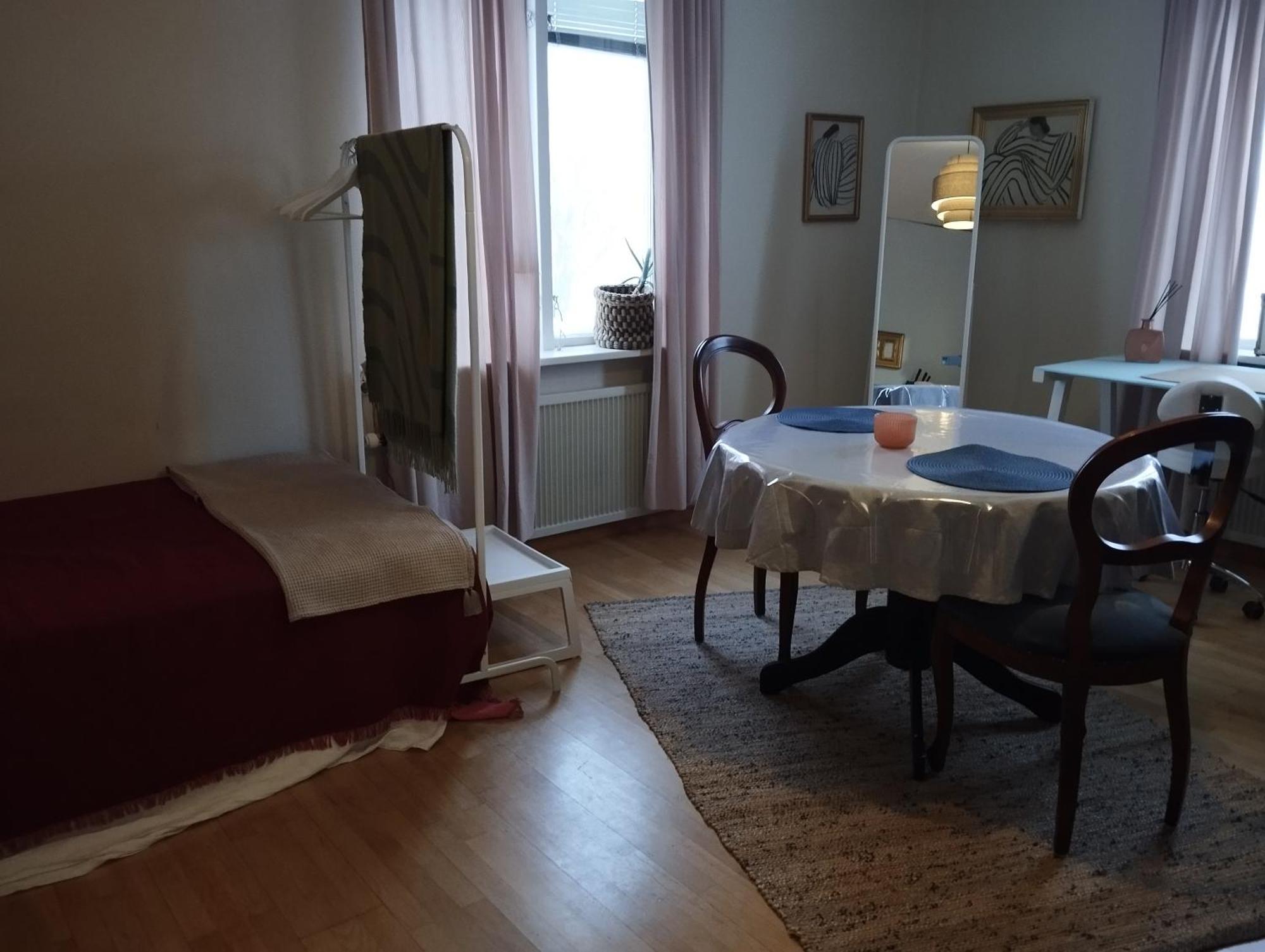 Centrala Stan- 2-Rums Gaestsvit, Perfekt Foer Kollegor Som Oenskar Separata Rum Umea Bagian luar foto